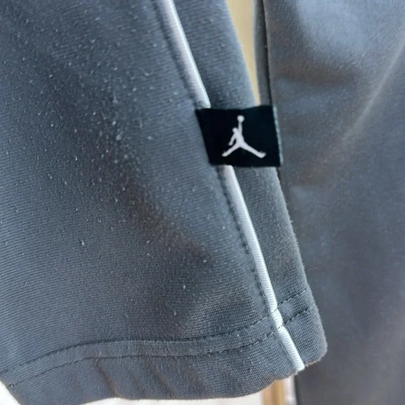 Air Jordan track pants size 4 - Picture 3 of 4